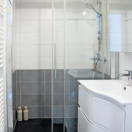 & Annecy - Immoconciergerie Appartement *